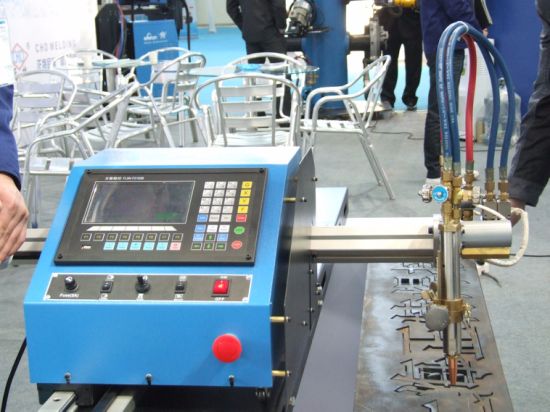 Gantry-Typ doppelt angetriebene CNC-Flammen-Plasmaschneidmaschine im Vertrieb