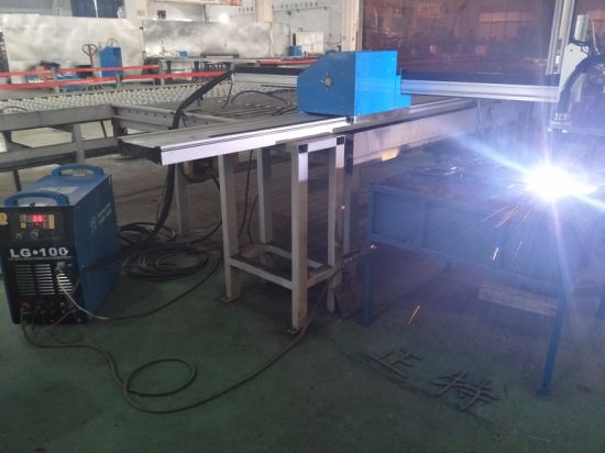 Stahl, der billige chinesische cnc-Plasmaschneidmaschine schneidet