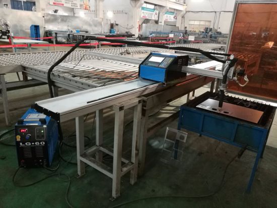 Eisenplatte, Kohlenstoffstahl, Aluminium geschnitten 1325 43,63,100,200A THC CNC-Schneidemaschine in China zu verkaufen