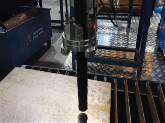 Stahlplatten-CNC-Tisch-Plasma-Oxyfuel-Schneidemaschine mit Starfire-CNC-Plasmaschneidmaschine