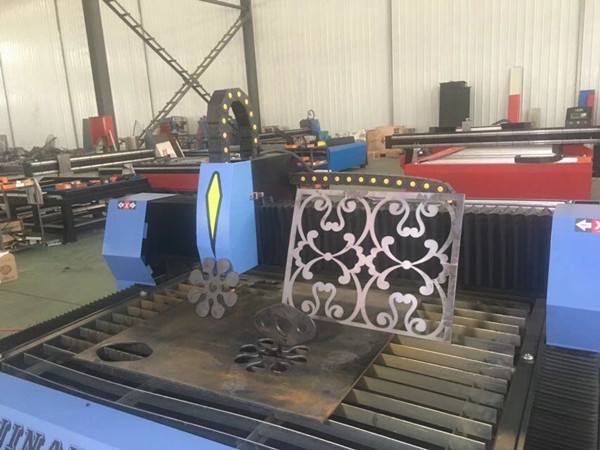 Hergestellt in China Metallschneidemaschinen Kohlenstoffstahl CNC-Plasmaschneider